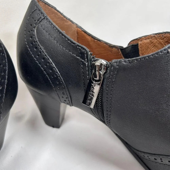 2/$30 Nurture Haddie 9 Pebble Leather Wingtip Boots Retro Western Boho 2000 - Picture 7 of 11